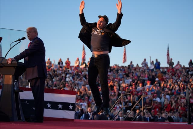 Elon Musk Goes Full MAGA in Appearance With Trump, Spends Hours ...