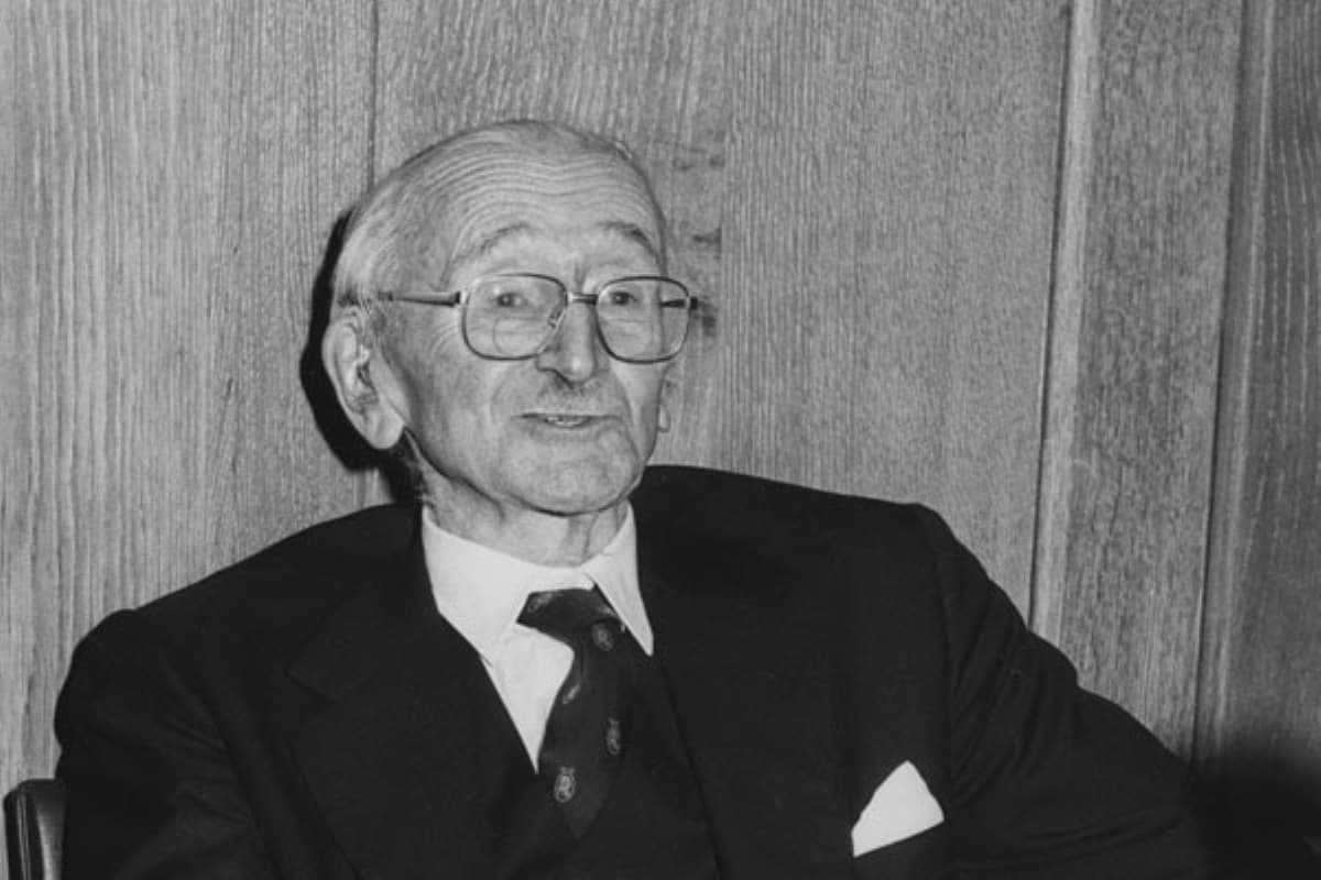 Economist Friedrich Hayek in 1981.
