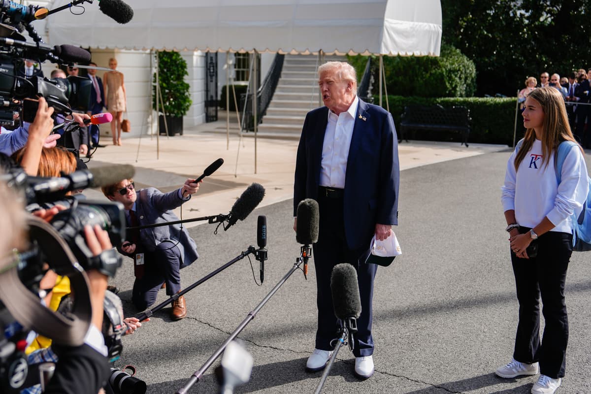 AP/Julia Demaree Nikhinson