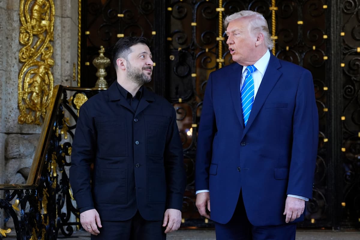 President Trump greets President Volodymyr Zelensky at Mar-a-Lago, December 28, 2025.