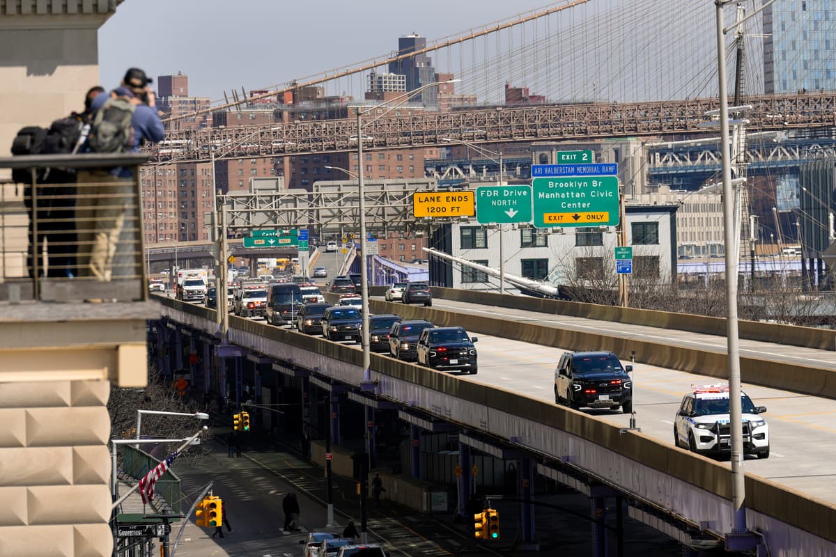 A motorcade carrying former Venezuela President Nicolas Maduro makes its way along FDR Drive after departing Manhattan federal court after a pre-trial hearing in Maduro's drug trafficking case, Thursday, March 26, 2026, in New York. 