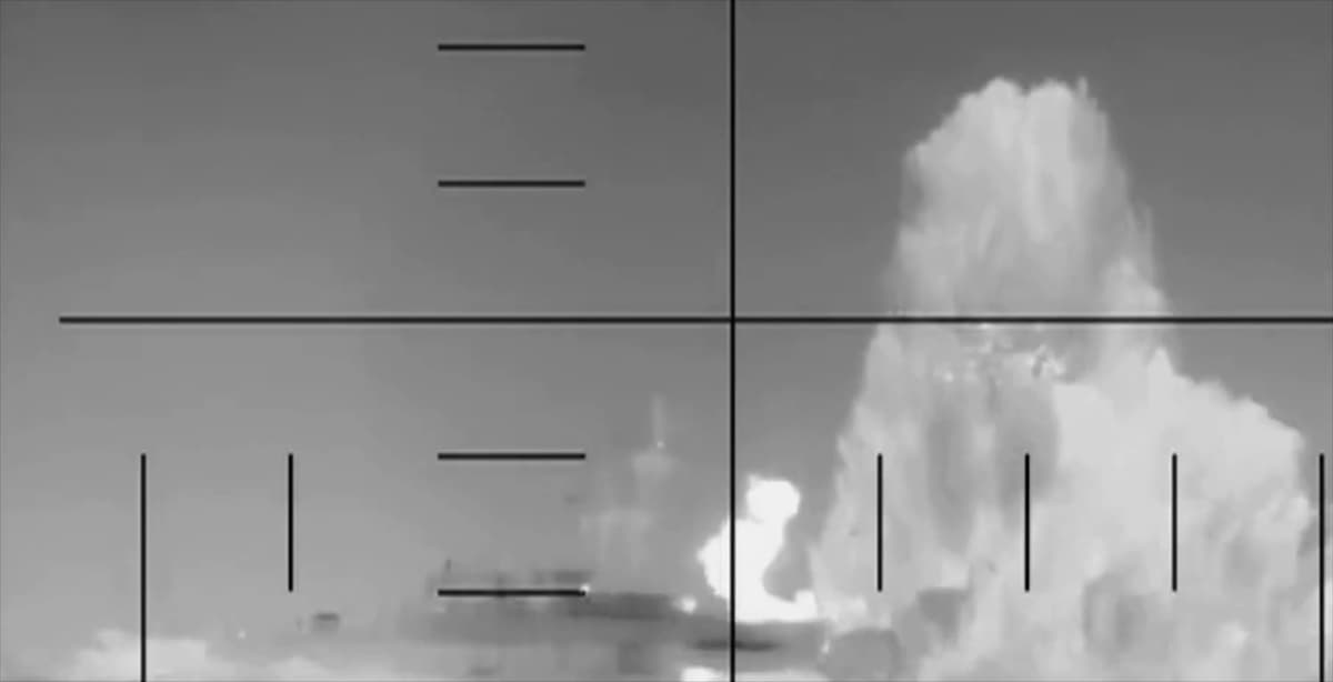 A U.S. submarine sinks the Iranian frigate IRIS Dena in international waters off Sri Lanka's coast on March 4, 2026. 