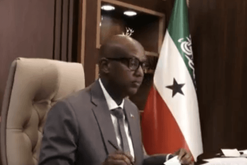 The minister of the presidency of Somaliland, Khadar Hussein Abdi, discusses Somaliland’s diplomatic ambitions with international reporters at Hargeisa, Somaliland, on February 21, 2026.