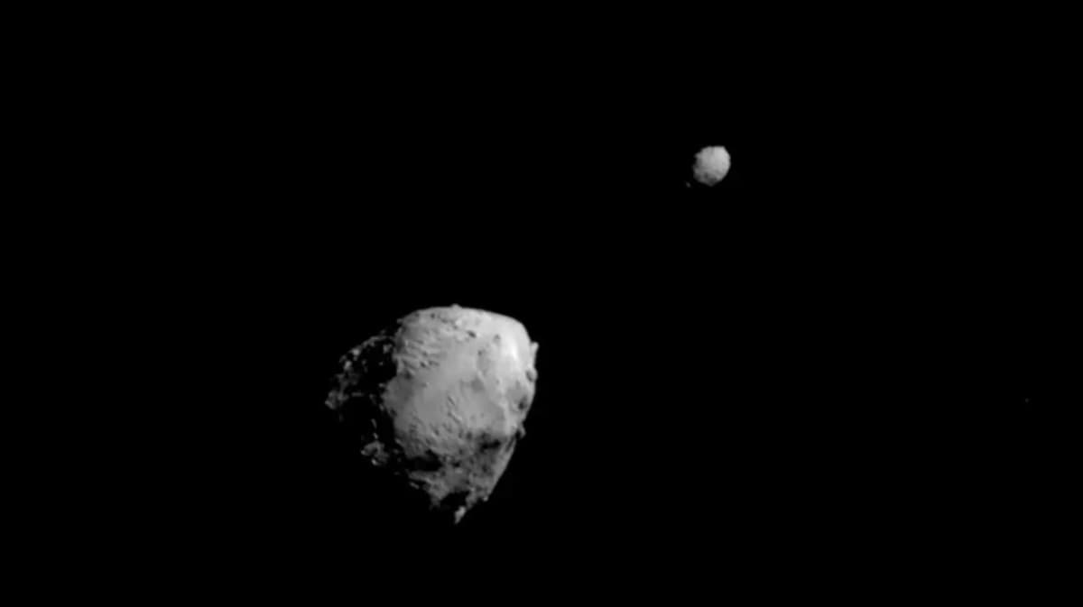 Images of asteroids Didymos (left) and Dimorphos just before a NASA aircraft careened into the former.
