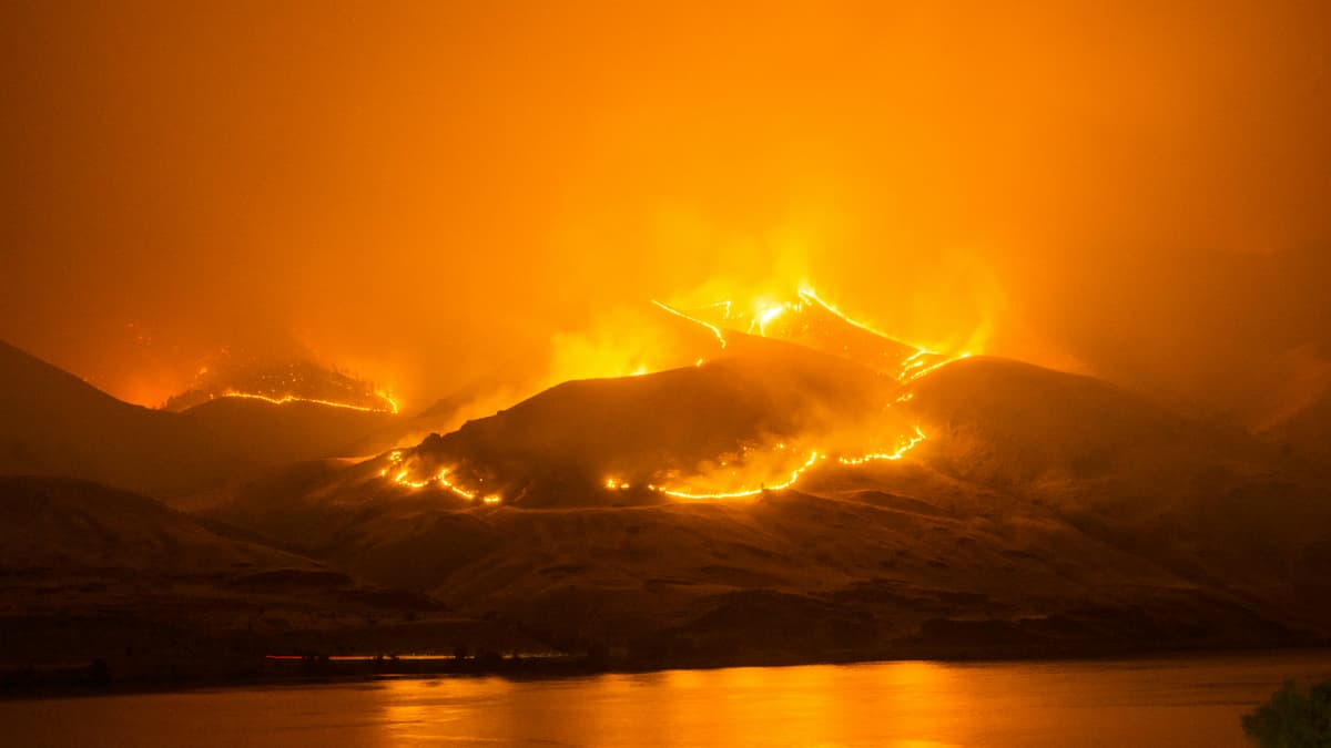 Wildfires on the mountains of Orondo, Washington.