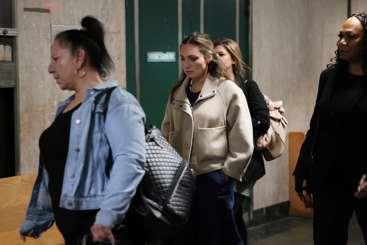 Former actress Jessica Mann (C) appears in Manhattan criminal court to testify against former Hollywood film producer Harvey Weinstein at the re-trial of his rape case on April 30, 2026 in New York City.  