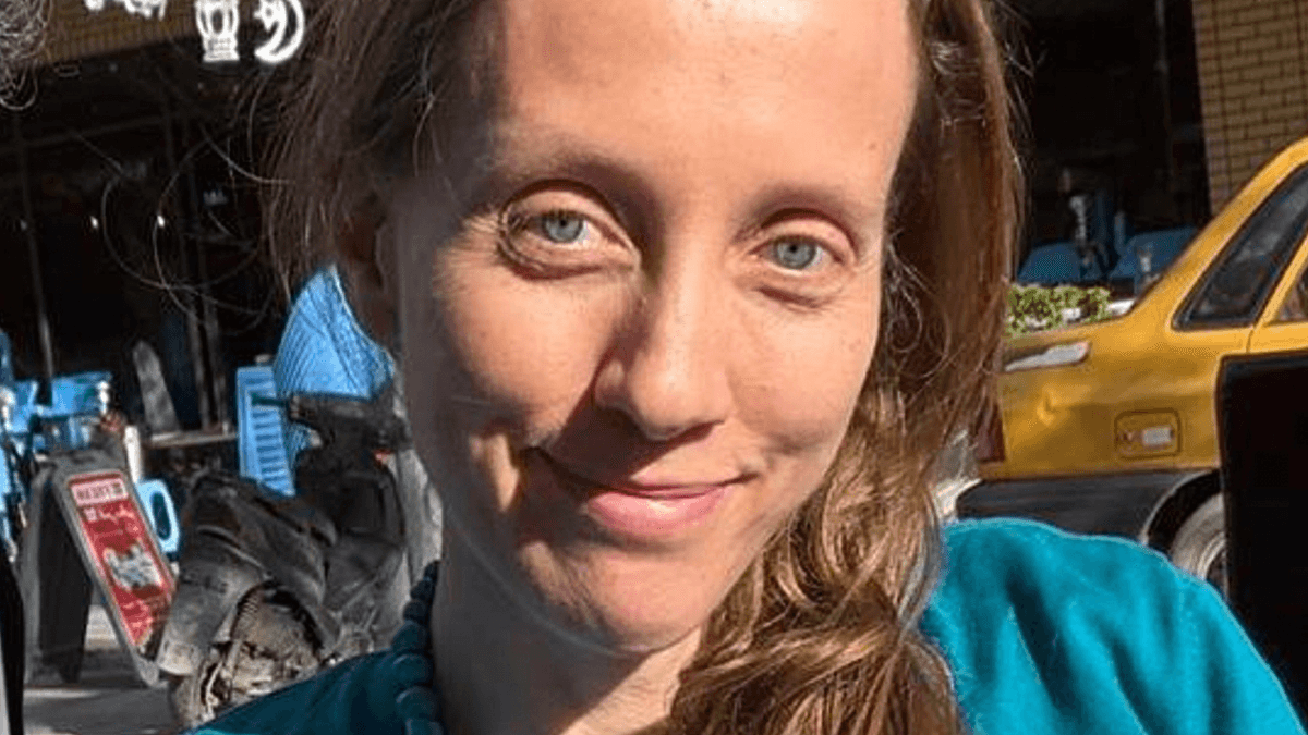 American journalist Shelly Kittleson poses for a cellphone photo in a cafe in Baghdad, Iraq, Monday, March 30, 2026. 