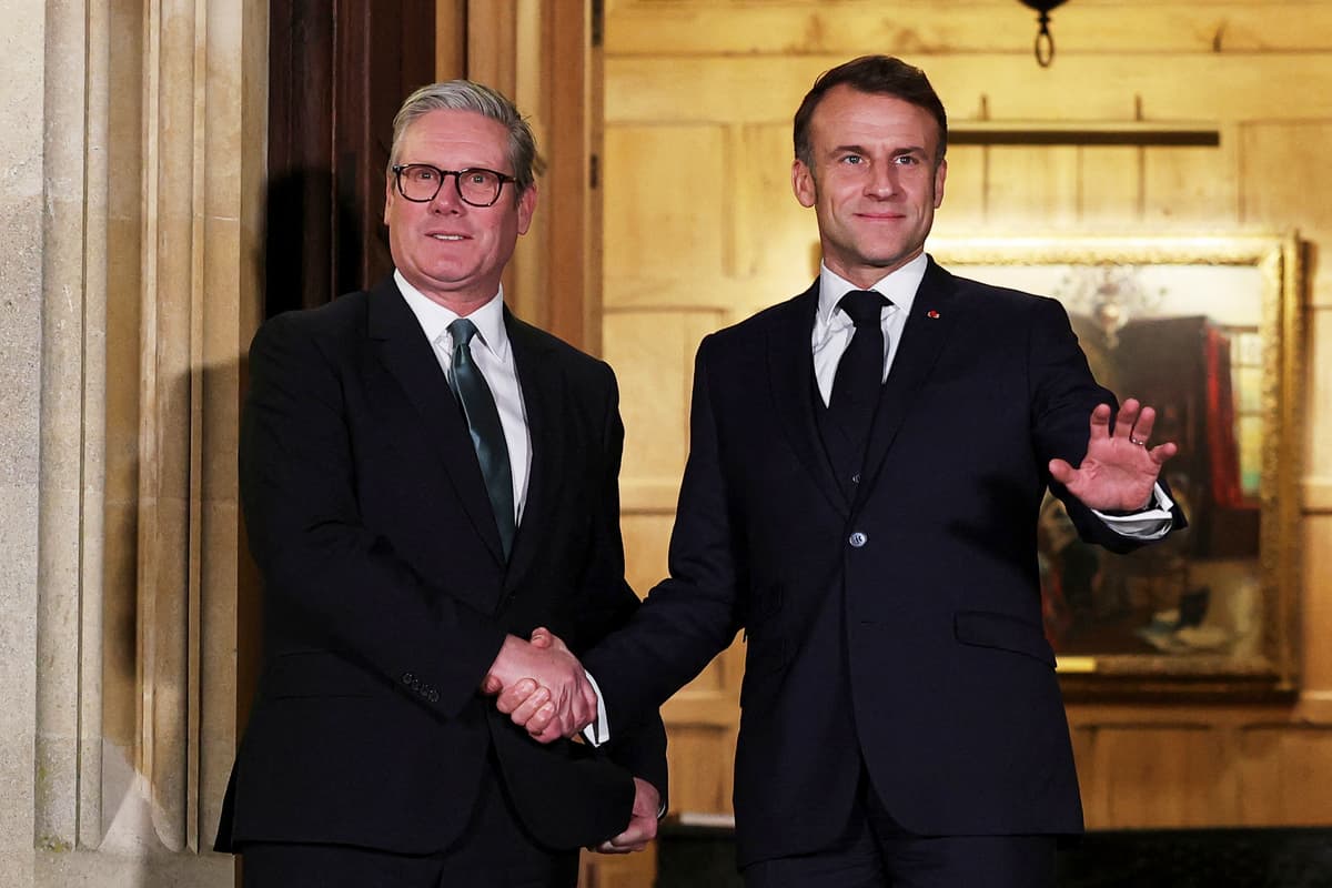 Prime Minister Keir Starmer, left, and President Emmanuel Macron at Chequers, January 9, 2025. 