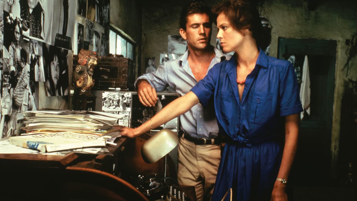 Mel Gibson and Sigourney Weaver in 'The Year of Living Dangerously.'