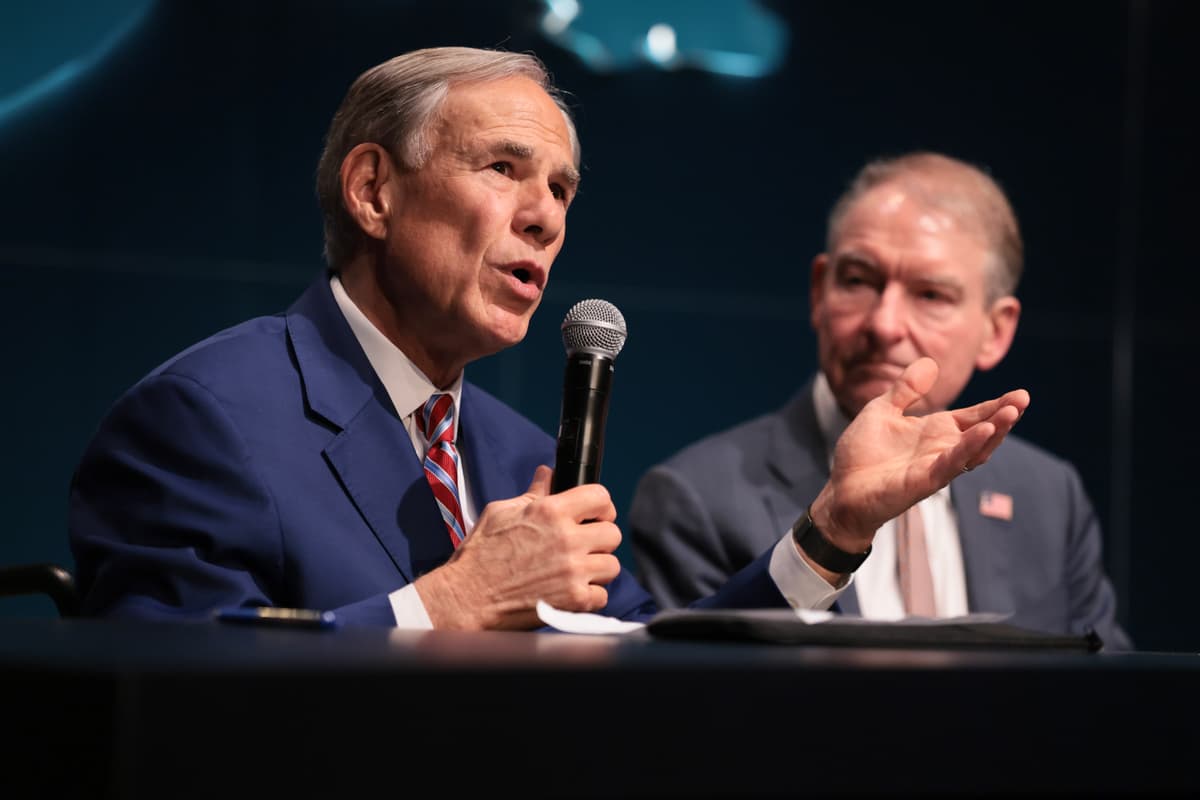 Governor Greg Abbott and Securities and Exchange Commission chairman, Paul S. Atkins, on April 7, 2026, at Miami, Florida. 