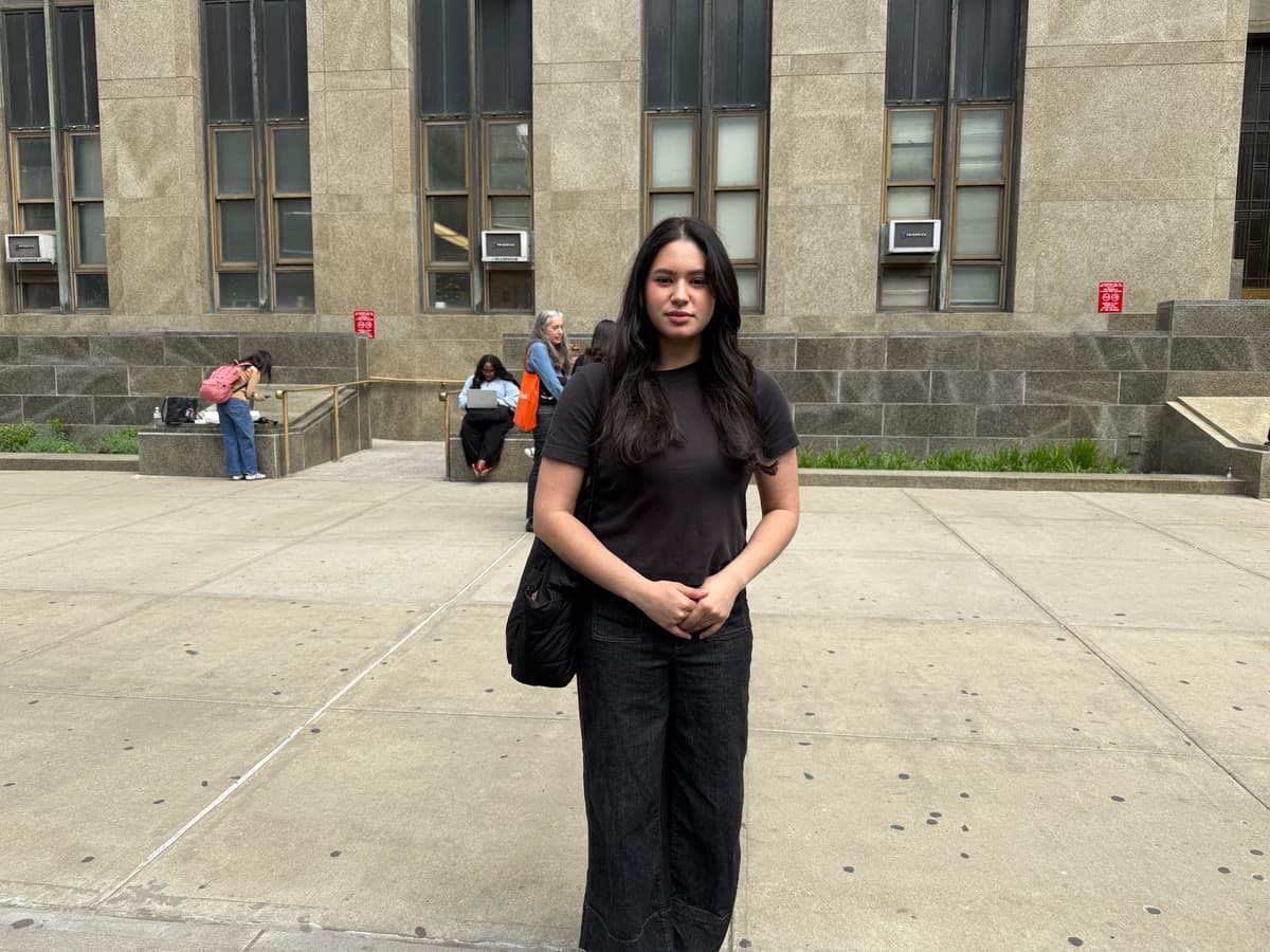 A self-described feminist, Sarae Perez, speaking to reporters outside the Manhattan Criminal Court at New York on May 15, 2026, said that she didn't think the evidence was strong enough to convict Harvey Weinstein of the rape of Jessica Mann.