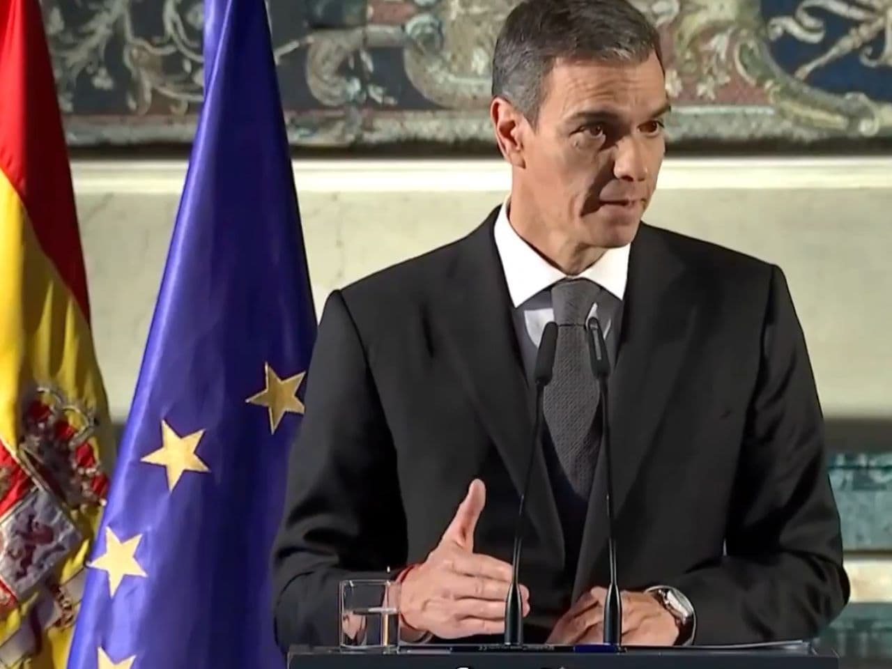 Spain's prime minister, Pedro Sánchez, speaks in Rome after meeting Pope Leo XIV at the Vatican on May 27, 2026.