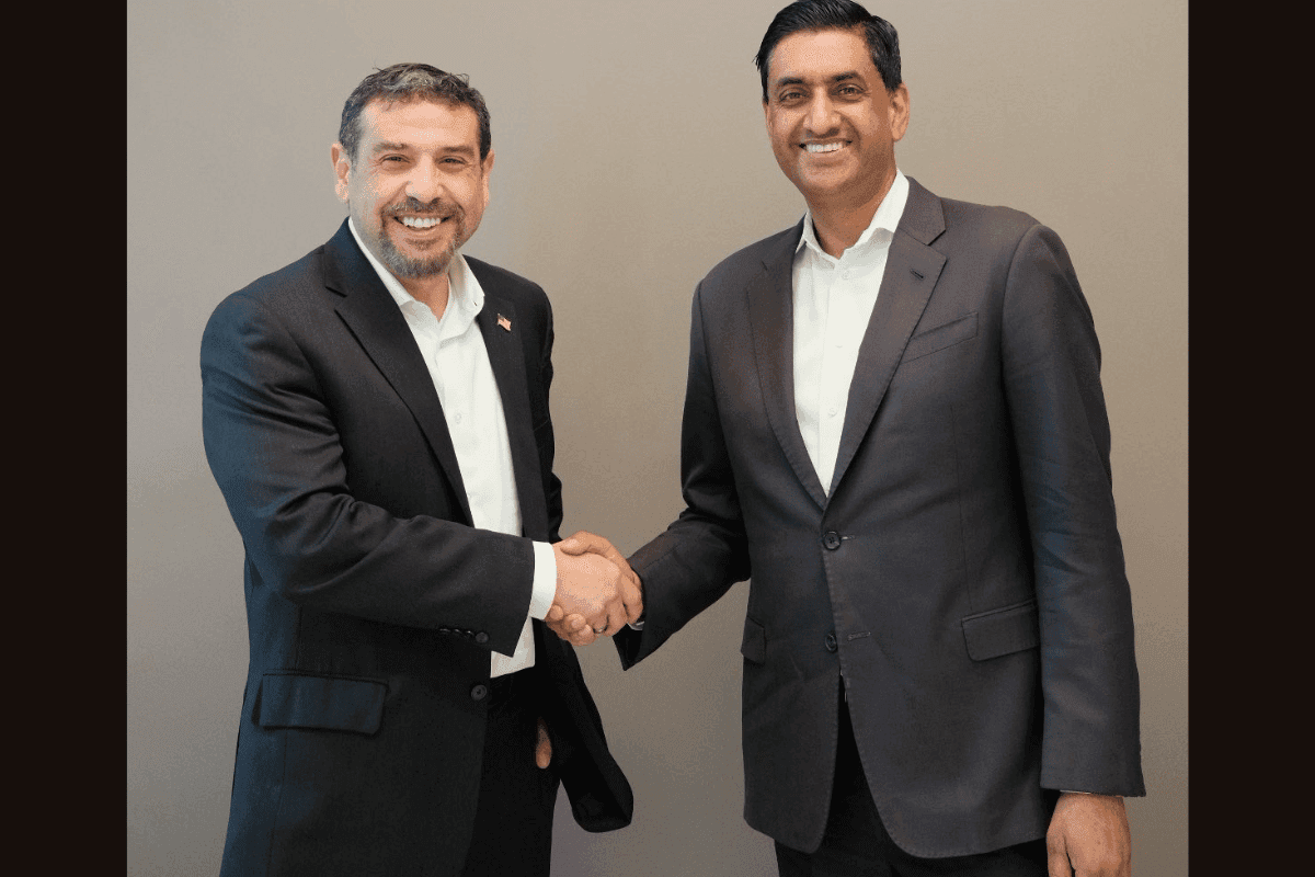 New Jersey congressional candidate Adam Hamawy poses with Congressman Ro Khanna while campaigning on May 26, 2026.