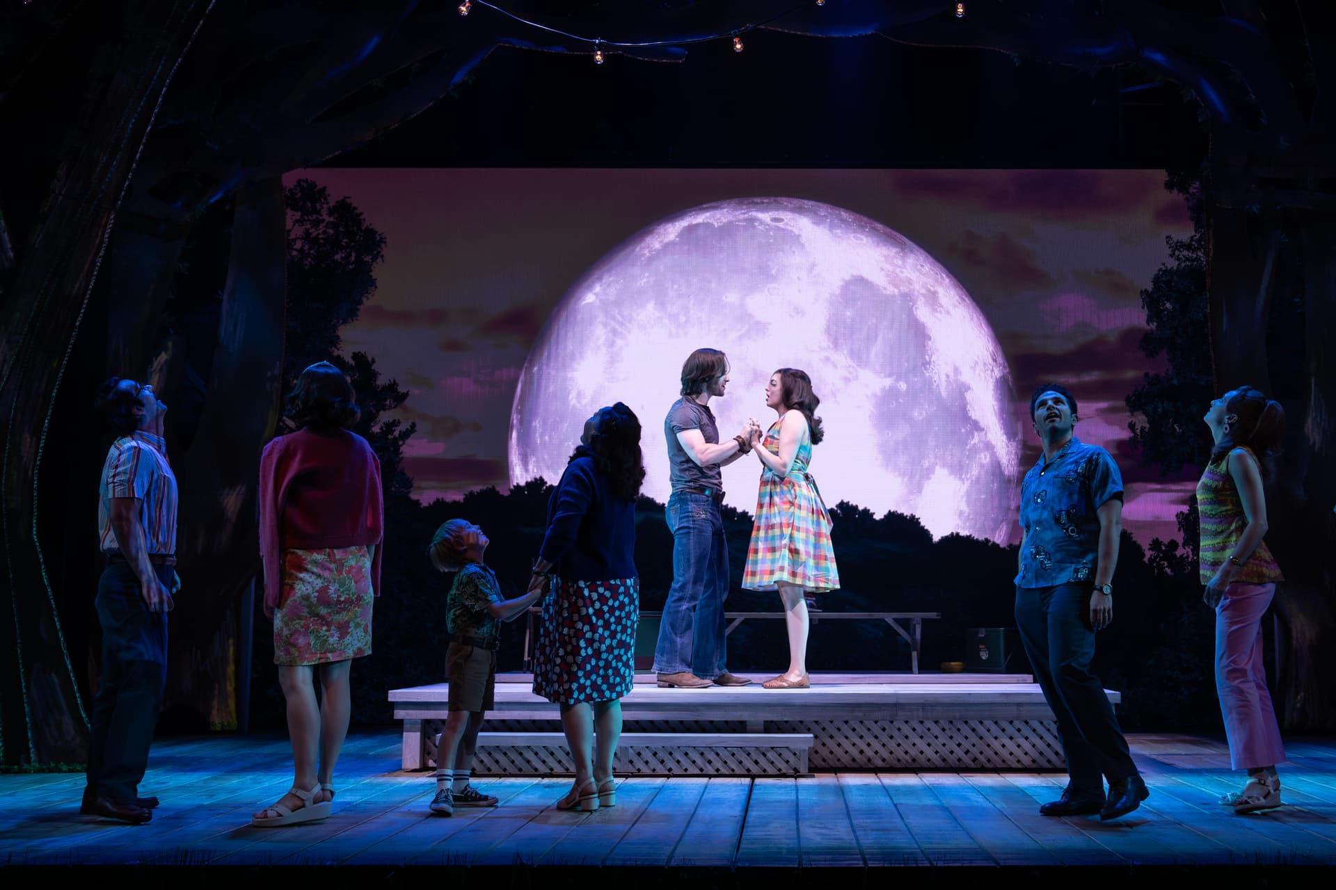 Sam Gravitte and Talia Suskauer with the company of 'A Walk on the Moon.'