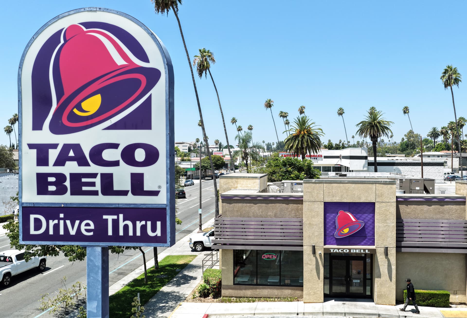 Federal and state health officials have begun investigating whether lettuce served at some Taco Bell restaurants has led to the widespread outbreak of cyclosporiasis, a gastrointestinal illness, which has sickened thousands around the country. 