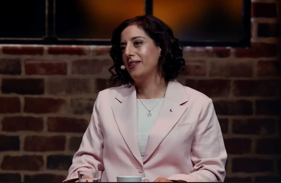Sweden's Liberal Party, Simona Mohamsson, is wearing a Star of David in solidarity ahead of September national elections.