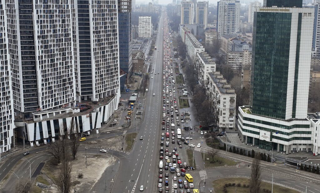 Streets are jammed as people try to leave Kyiv February 24, 2022. AP/Emilio Morenatti