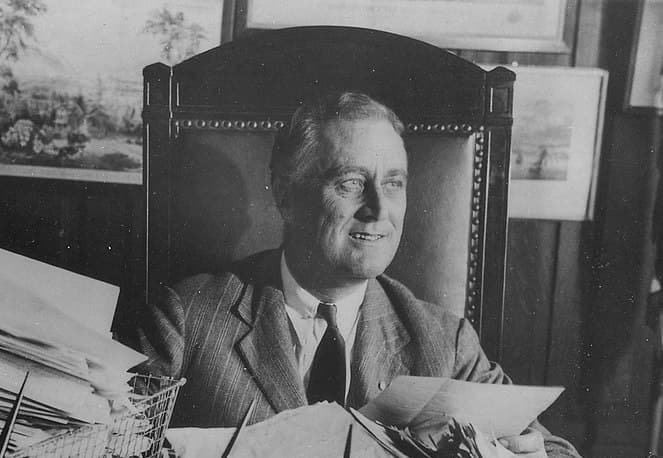 National Archives via Wikimedia Commons