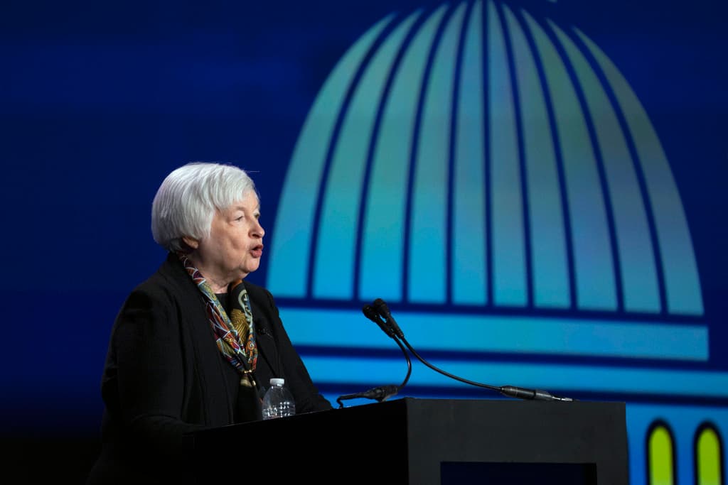 AP/Manuel Balce Ceneta