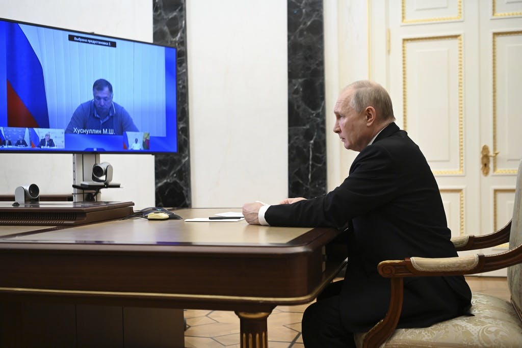 Alexander Kazakov, Sputnik, Kremlin pool via AP