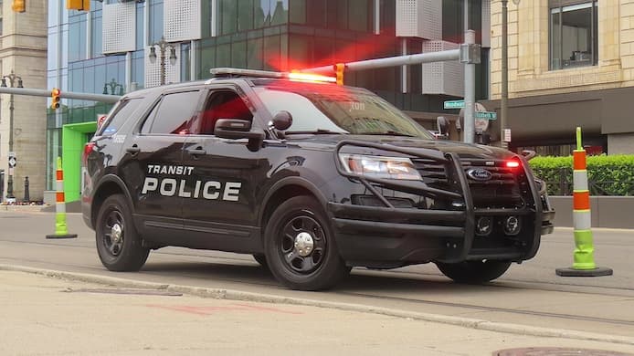 42-BRT via Wikimedia Commons