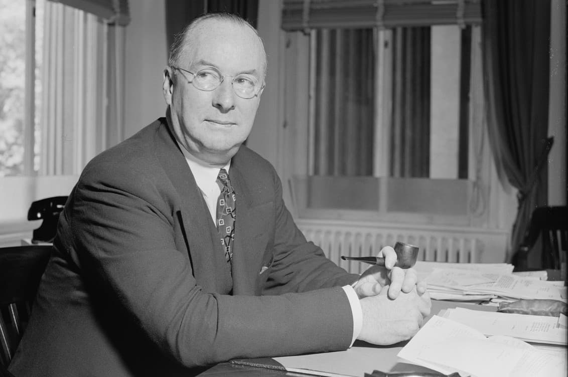 Harris & Ewing via Wikimedia Commons