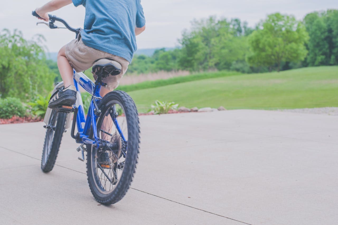 Via Pexels.com Should police be summoned when a child is alone outside?
