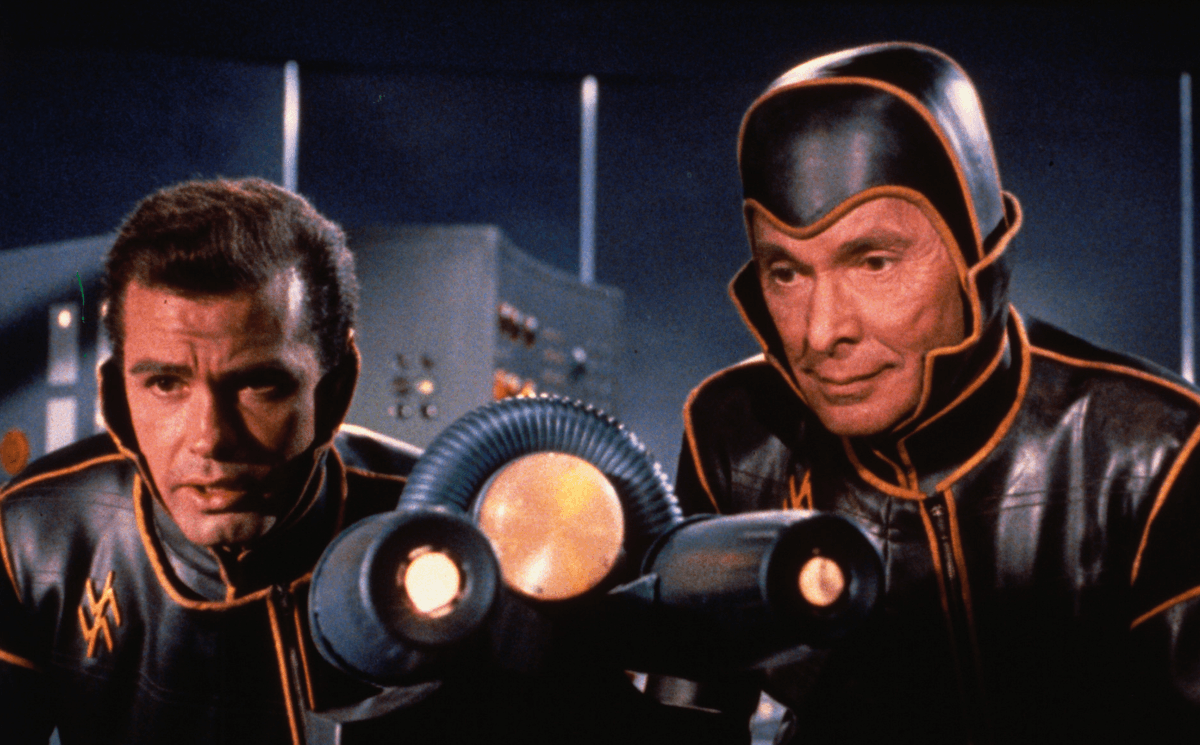 Via Park Circus Angel Aranda and Barry Sullivan in ‘Planet of the Vampires’ (1965).