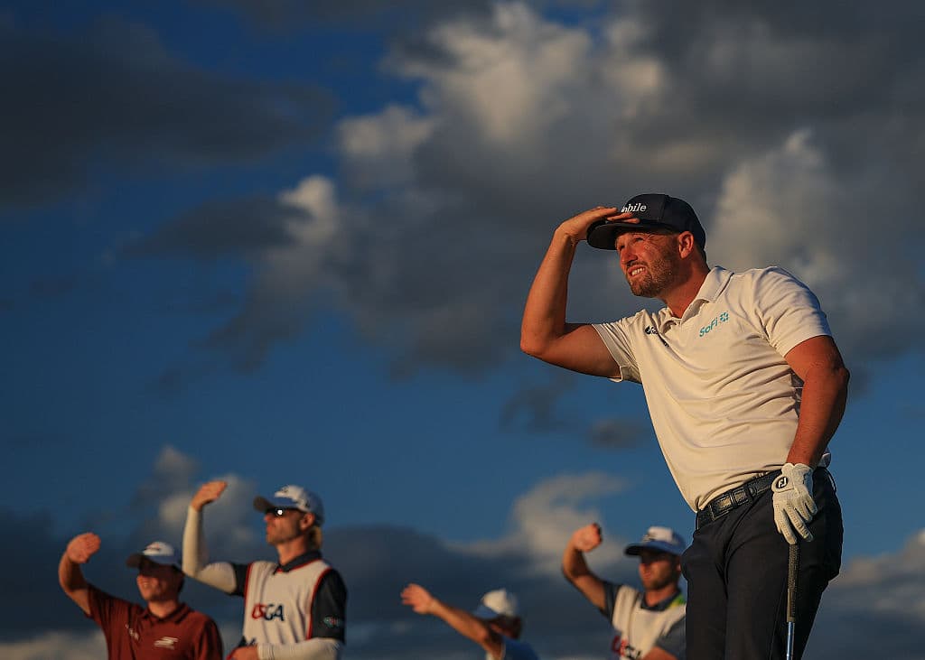 David Cannon/Getty Images Wyndham Clark of The United States plays his tee shot on the 17th hole during the third round of the 126th U.S. OPEN at Shinnecock Hills Golf Club on June 20, 2026 in Southampton, New York.