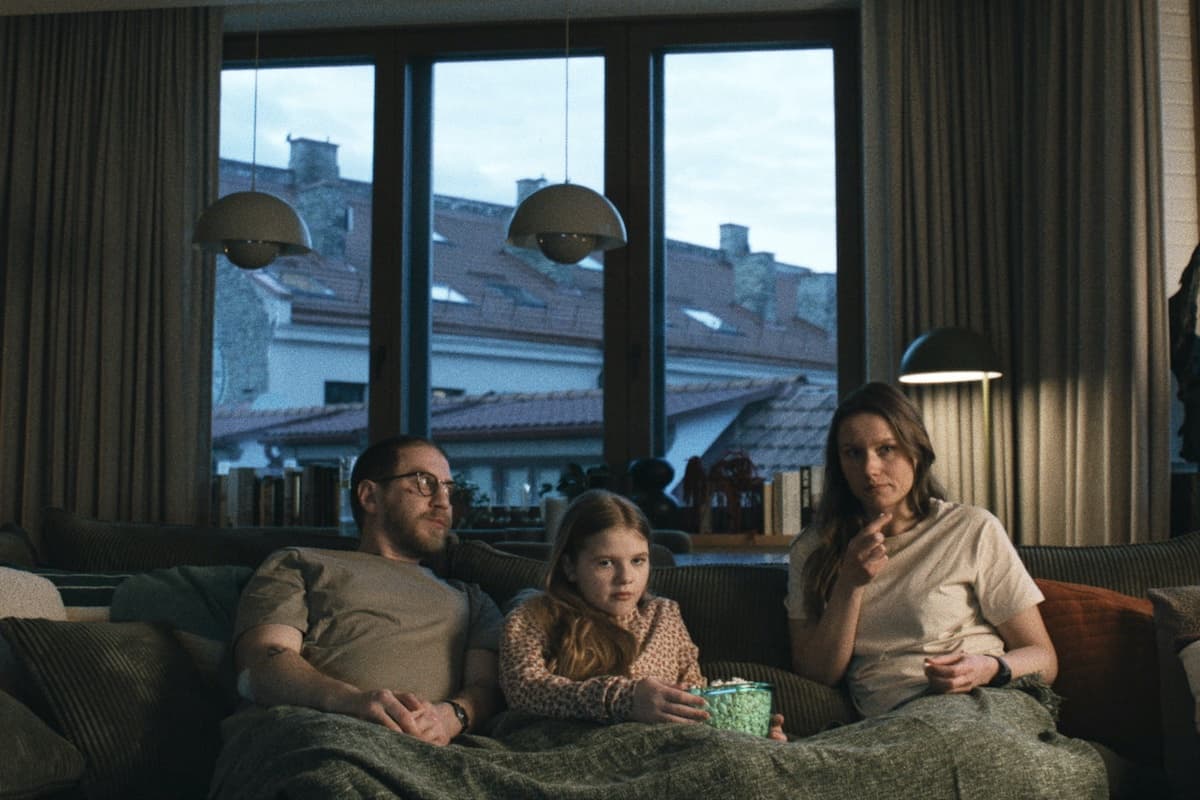 Zeitgeist Films Marius Repšys, Amelija Adomaitytė, and Žygimantė Elena Jakštaitė in ‘How to Divorce During the War.’