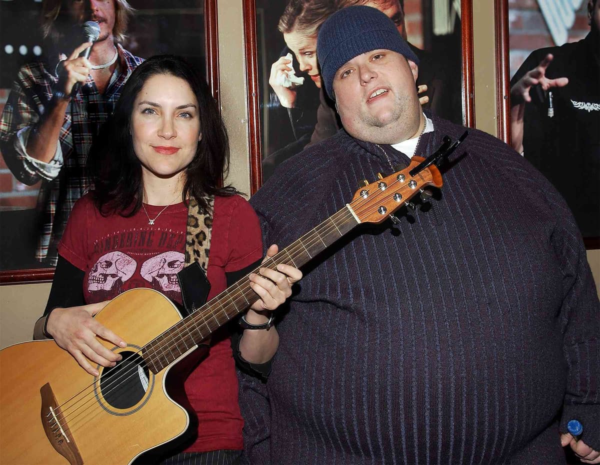 Pink Beaver Lahna Turner and Ralphie May.
