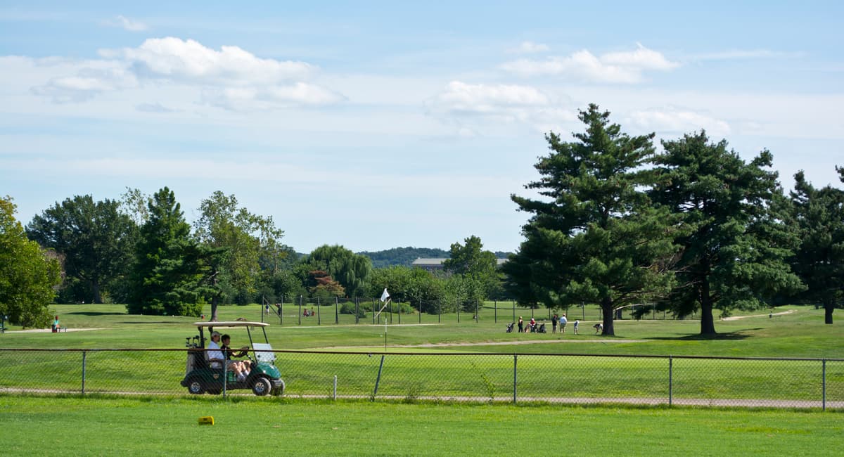 Tim Evanson via Wikipedia CC-by 2.0 SA Looking south across the Blue Course fairway at the Red Course fairway at East Potomac Golf Links at Washington, D.C., in 2013.