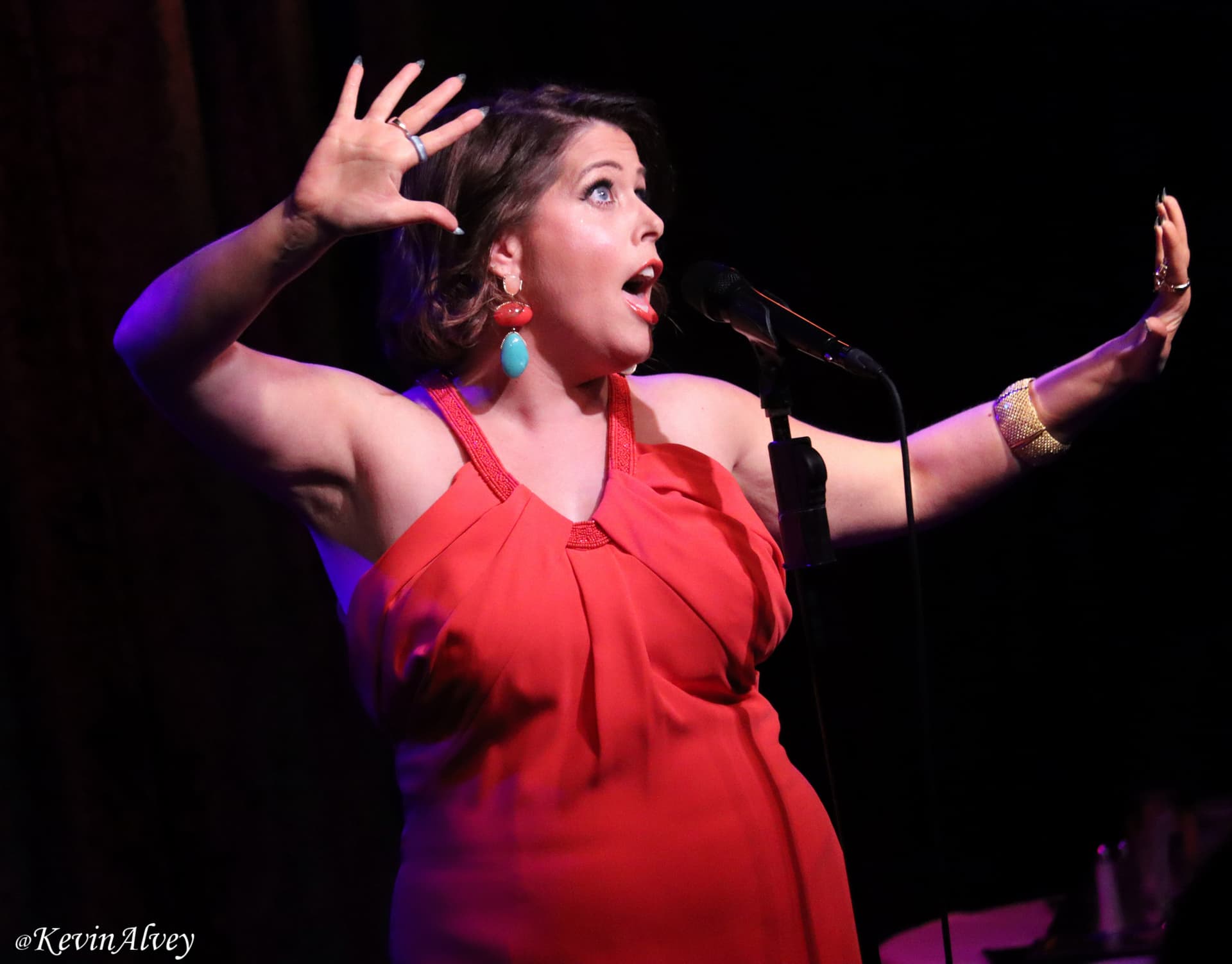 Kevin Alvey Debbie Wileman performs at 'Cast Party.'