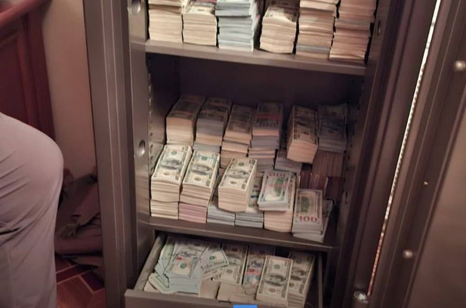 Via X Ukrainian investigators released this image of a safe packed with U.S. $100 bills on September 4, 2026, as part of their probe into alleged corruption at the prosecutor general’s office at Kyiv.