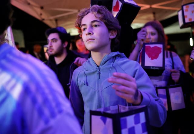 Sun Jew Jewish Groups Sue California, Charging ‘Unchecked Antisemitism’ in ...